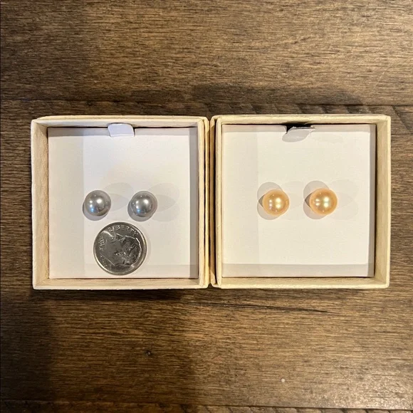 NWOT Honora Pearl Stud Earrings - Picture 3 of 3